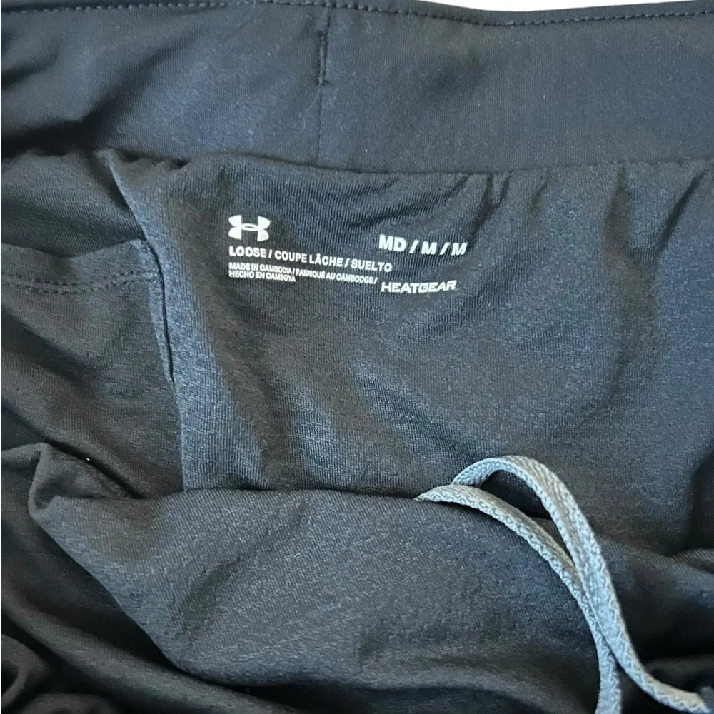 Under Armour Fly By 2.0 Heat Gear Black & Gray Lined Running Shorts S/M